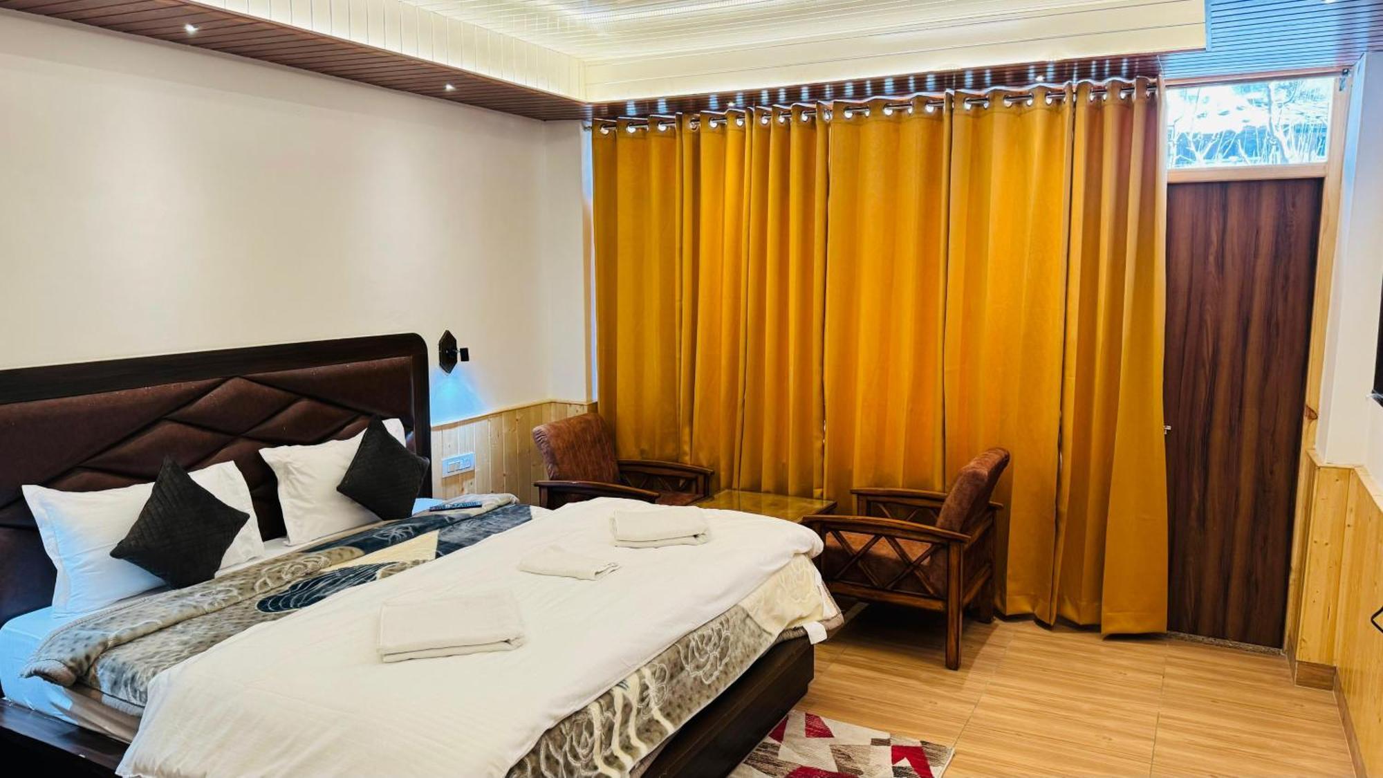 The Midnight Garden Manali Hotel Exterior photo